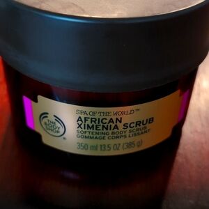 Body Shop Spa Scrub